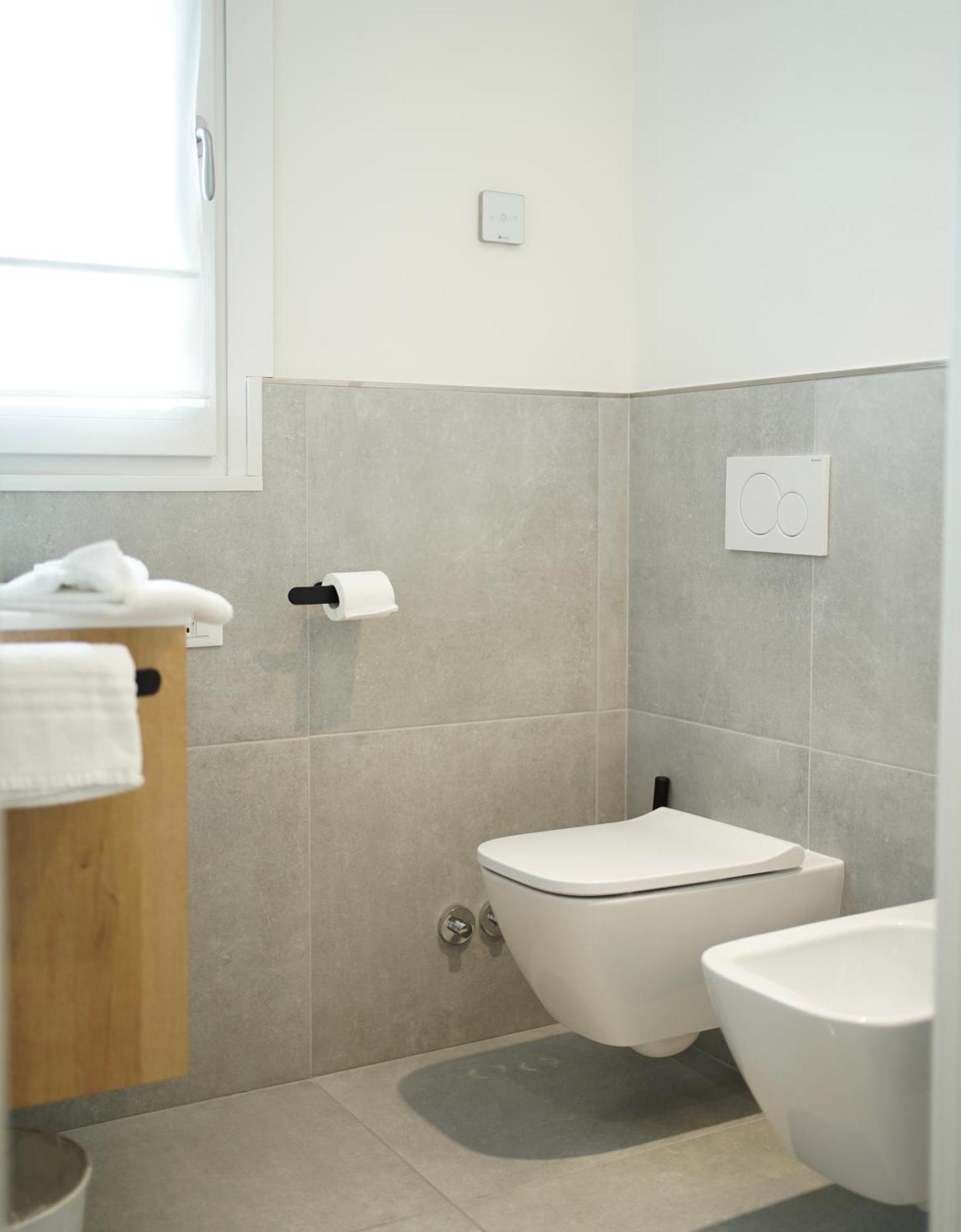 Green Home - Cernobbio Apt コモ エクステリア 写真